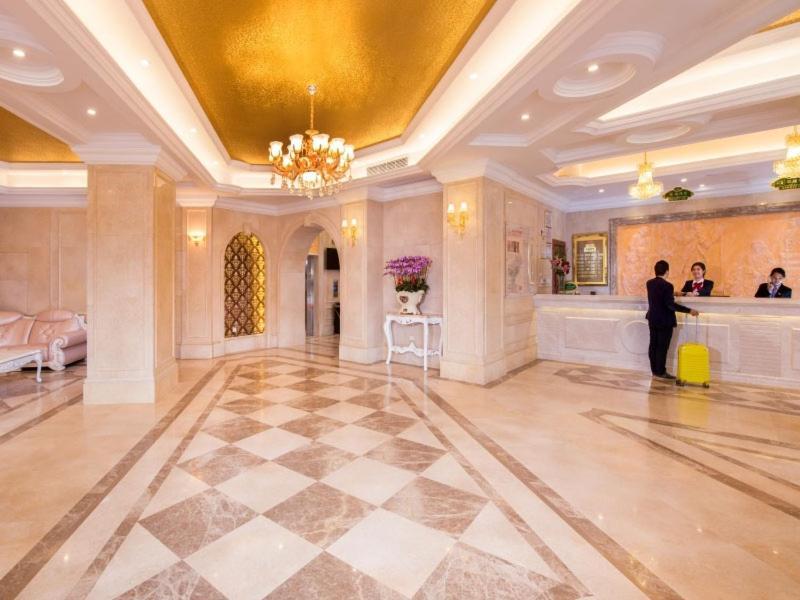 Vienna Hotel Puning South Huancheng Road High-Speed Train Station Esterno foto